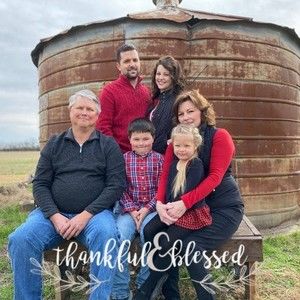 Meet your Posher, Daina